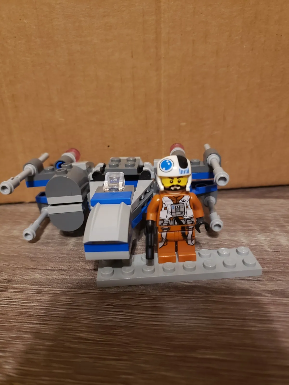 LEGO Star Wars Resistance X-Wing Fighter