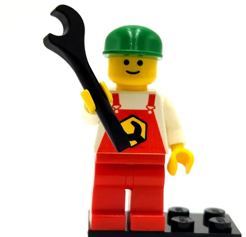 LEGO Minifigure Town rep003 Repair - Overalls Red w/ Wrench, Red Legs, Green Cap