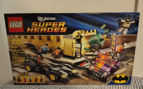 LEGO DC Comics Super Heroes: Batmobile and the Two-Face Chase 6864 NIB Sealed