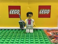 LEGO Collectible Minifigures Series 17 Yuppie with Cell Phone