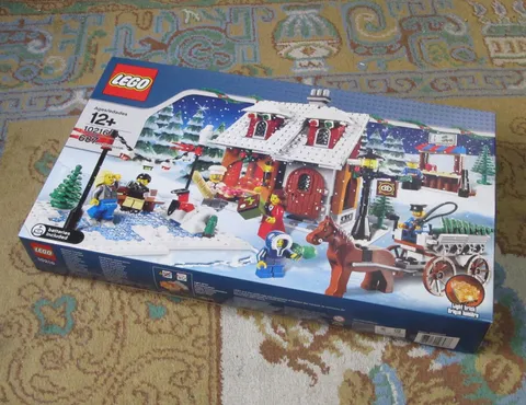 LEGO 10216 Creator Holiday & Event Winter Village Bakery Building Set