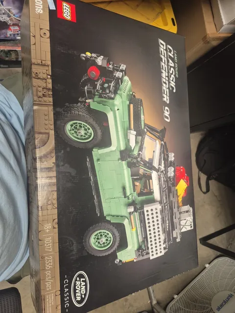 LEGO Icons: Land Rover Classic Defender 90 (10317)