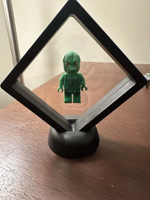 LEGO Green Goblin Gold eyes.