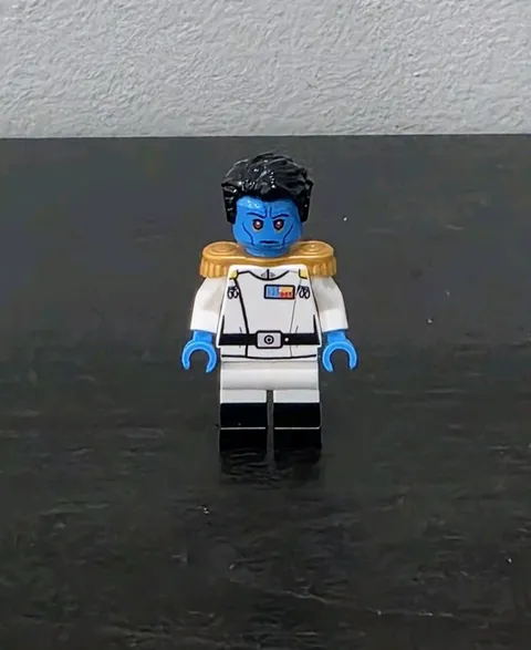 LEGO Star Wars Custom Printed Grand Admiral Thrawn Minifigure (Authentic LEGO)