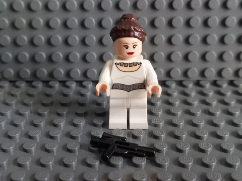 Lego 9495 Star Wars Leia Minifigure - Used - No Cape