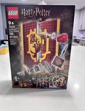 LEGO Harry Potter Gryffindor House Banner 76409 285 pcs Ages 9+ 3D Images