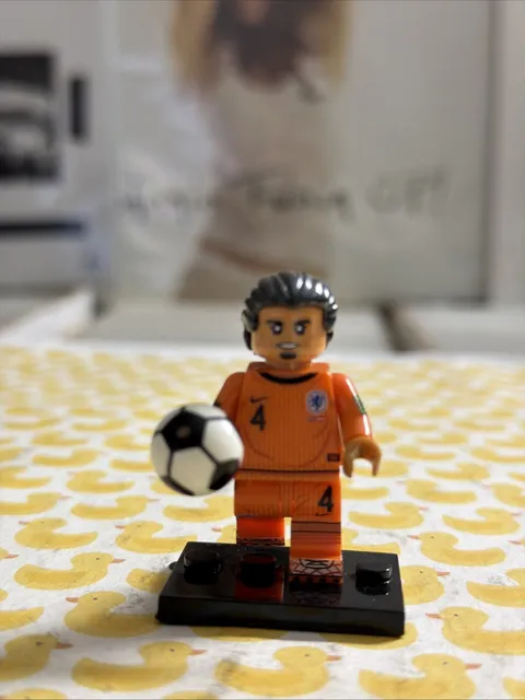 VIRGIL VAN DIJK #4 NETHERLANDS NATIONAL TEAM JERSEY LEGO MINIFIG soccer holland
