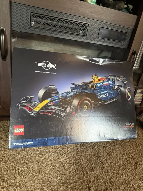 LEGO Technic Oracle Red Bull Racing 42206 100% Complete with Instructions & Box