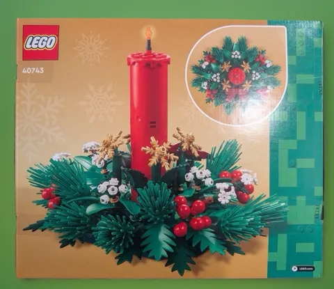 LEGO Christmas Table Decoration Building Brick-Built Holiday Centerpiece 40743