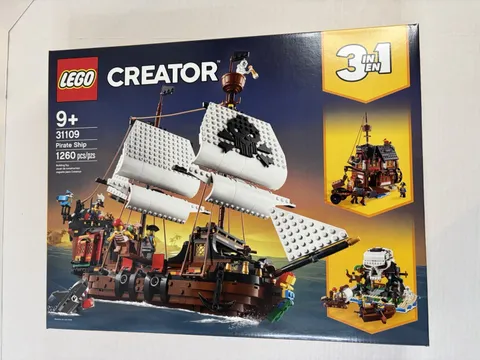 LEGO 31109 Creator 3 in 1 Pirate Ship Set - New Factory Sealed