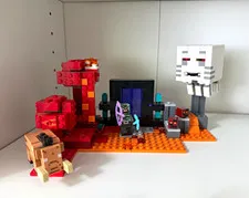 LEGO Minecraft The Ruined Portal 21172 316 pcs w/ Minifigures Steve 8+
