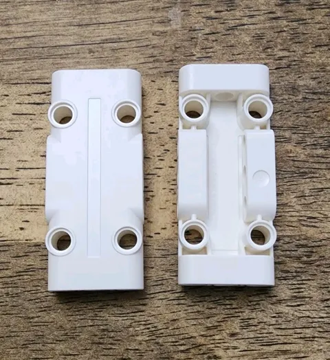 LEGO White Technic, Panel Plate 3 x 7 x 1. QTY 2. Part No. 71709.