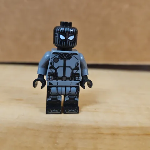 LEGO Minifigure - MarvelSpider-Man - Black and Gray Suit (Stealth Suit) sh0578