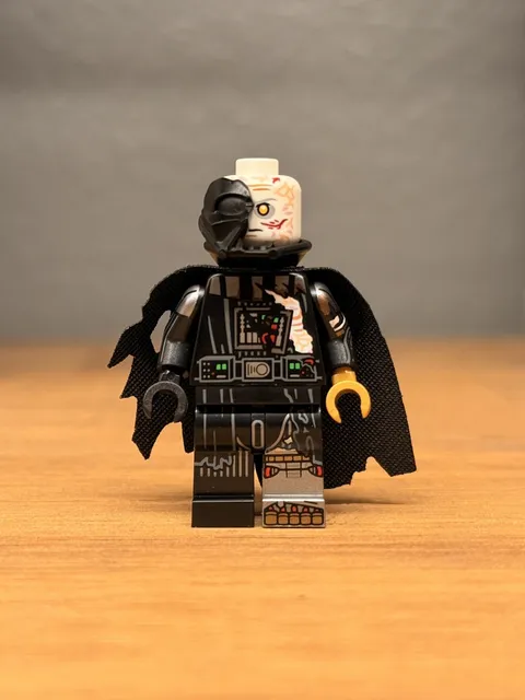 LEGO Star Wars Light Customs Darth Vader Battle Damaged PAD Printed Minifigure