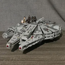 LEGO Star Wars Millennium Falcon (75105) - USED