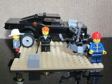 Lego Spy With Car In Lab Guns and Figures Minifigure Setup