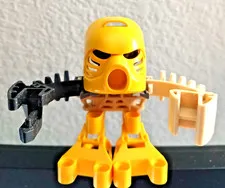 Mini Kanohi Huna and the Mask of Concealment