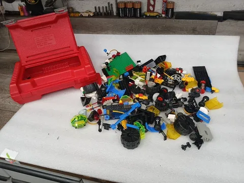 LEGO Friends Parts Pieces Accessories Minifigures Flowers Mixed Lot - QTY 100+