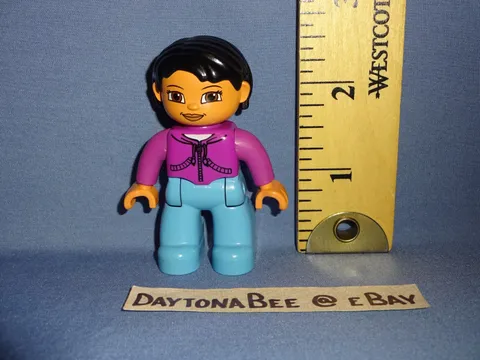 Lego Duplo Figure Woman 2.5" Magenta Shirt Blue Pants Black Hair Brown Eyes Girl