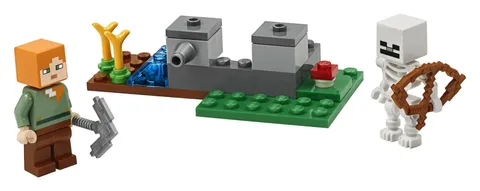LEGO #30394 MINECRAFT The Skeleton Defense Set 2020 Pre Owned