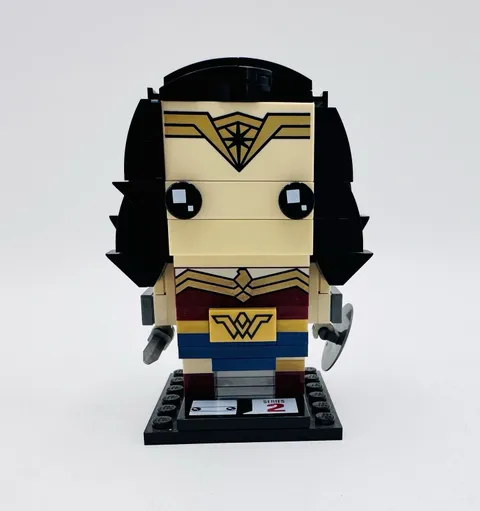 LEGO BRICKHEADZ: Wonder Woman (41599)
