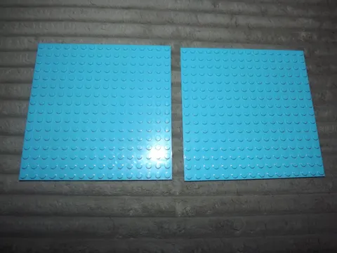 Lego 91405 Medium Azure Base Plate 16 x 16 (2)