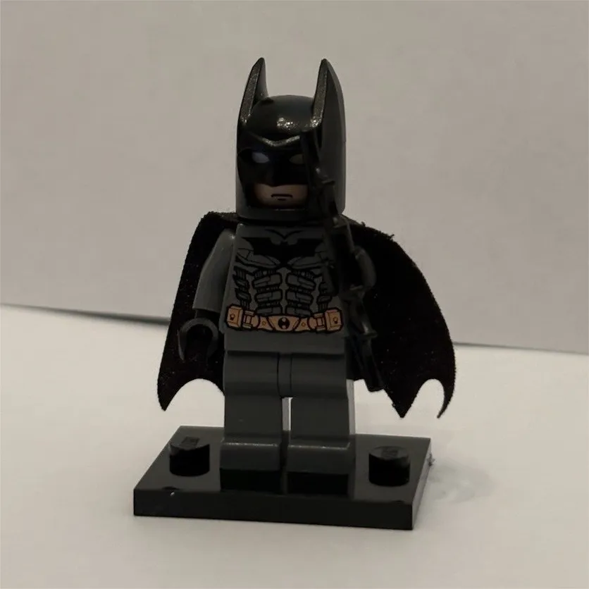 LEGO Batman Minifigure grey suit from 7884