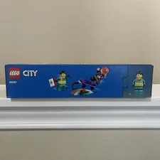 LEGO City Emergency Ambulance 60451 - 184 pcs- New Sealed