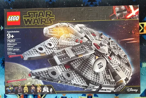LEGO RETIRED Star Wars: Millennium Falcon (75257) New Sealed Box