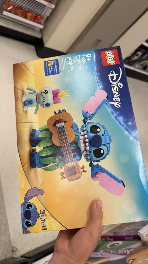 LEGO Disney Stitch 43249 Complete Set 730 Pieces Box 9+ Brick Separator