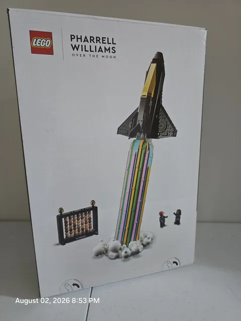 🚀 LEGO 10391 Over The Moon With Pharrell Williams – NEW & SEALED Free Shipping