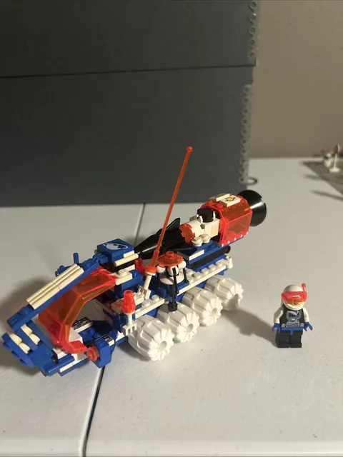 LEGO Ice Planet 2002 Ice Sat V Set 6837 100% Complete