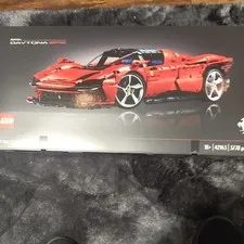 LEGO Technic Ferrari Daytona SP3 42143 Display Set 3778pcs 18+ Boxed