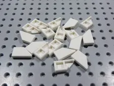 LEGO Lot of 18 White 1x2 Smooth Cut Corner Wedge Tile Plates LEFT Side Only BB