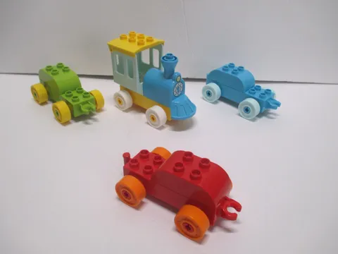 LEGO DUPLO BLOCKS TRAIN CARS VEHICLES LOT 10 PIECES BIN LG1