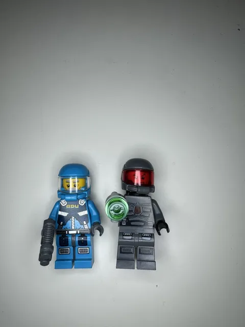 LEGO Space Minifigure Lot of 2