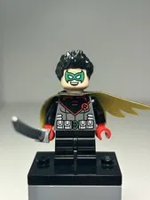 LEGO Robin Minifigure 76300 Batman Hero Arkham Asylum NEW