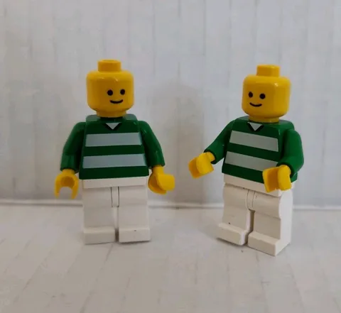Lego Soccer Players Minifigures Green and White Team Lot Of 2 -#7 & #10
