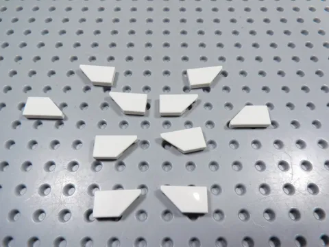 LEGO Lot of 10 White 1x2 Wedge Smooth Tiles Plates Left & Right BC