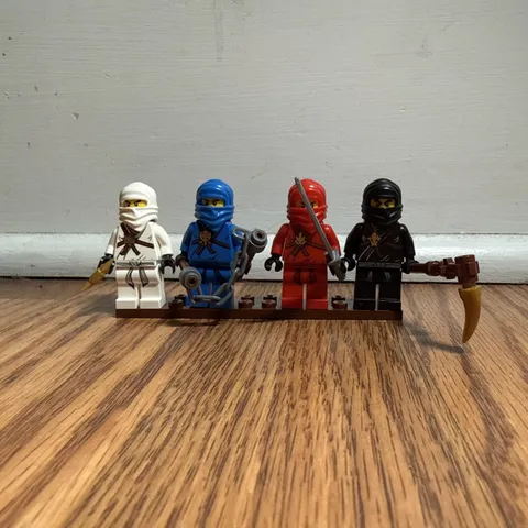 Original LEGO Ninjago RARE Pilot Minifigs w/ Corresponding Weapons  (relisted)
