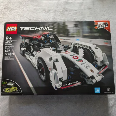 LEGO Technic 42137 Formula E Porsche 99X Electric Pull Back 422pcs 9+