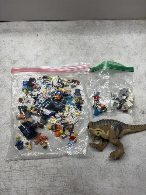 20 LEGO Minifigure Lot – Random Figures Authentic Bulk Collectible Toys