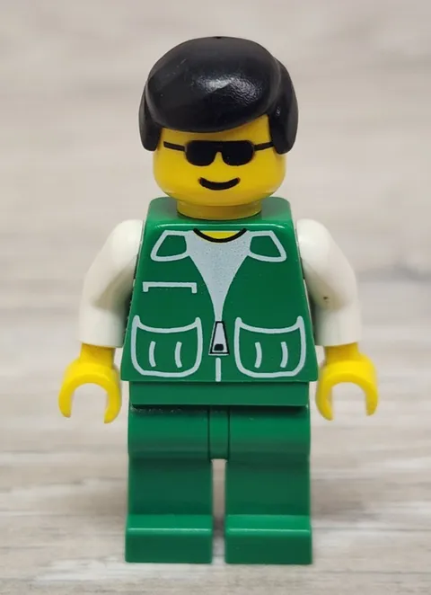 Lego pck019 Jacket Green 2 Large Pockets Green Legs Black Male Hair Minifigure