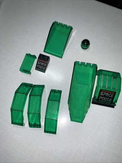 Lego Space Police Trans Green Parts Lot - Windscreen Canopy Facet Panels Vintage
