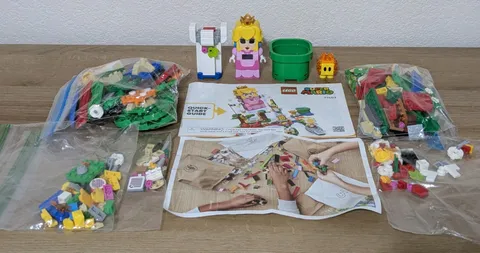 LEGO 71403 Super Mario Peach Interactive Figure Set