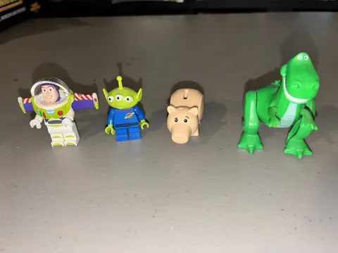 LEGO Toy Story Minifigure Lot Rex, Buzz, Ham And Alien