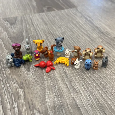 Lego 20 pcs Animal Lot Squirrel Rabbit Cat Bird Tiger Dog Sloth Crab Minifigure