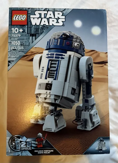LEGO Star Wars: R2-D2 (75379)