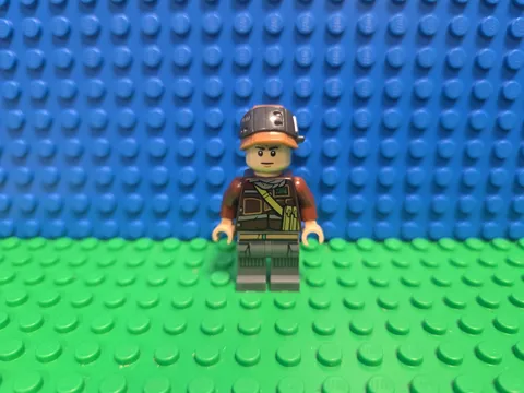 LEGO Private Calfor Minifigure Rebel Trooper 75164 sw0805 Star Wars CMF Lot Rare