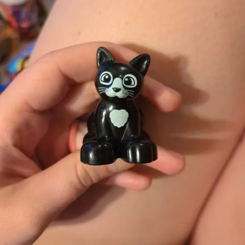 VINTAGE LEGO DUPLO BLACK WITH WHITE KITTEN CAT FIGURE